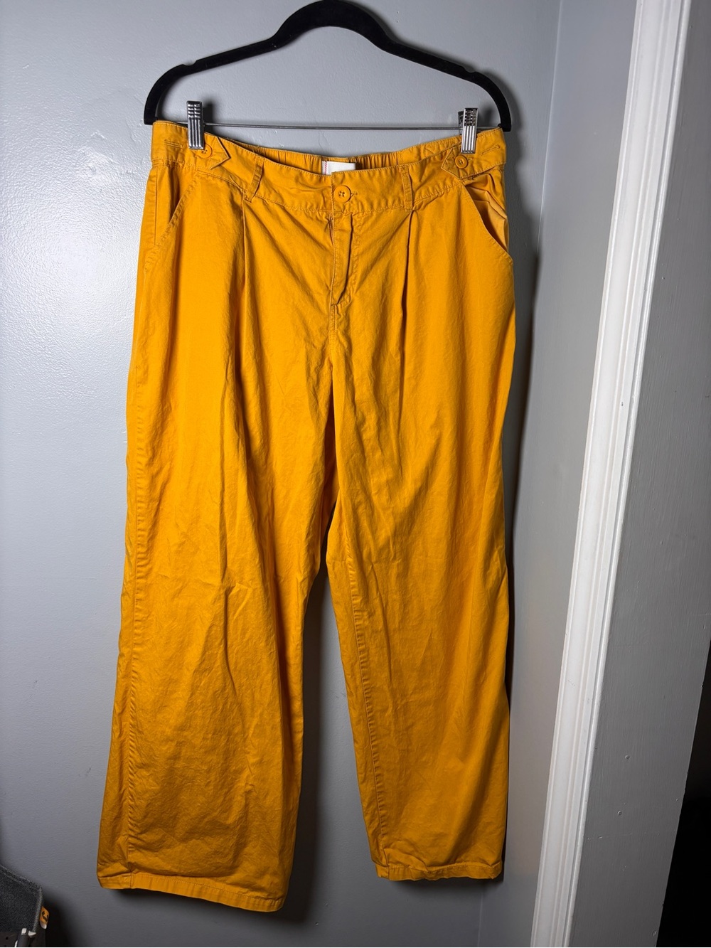 BDG Urban Outfitters women’s Mustard Yellow Wide-Leg Pleated Trousers Pants L